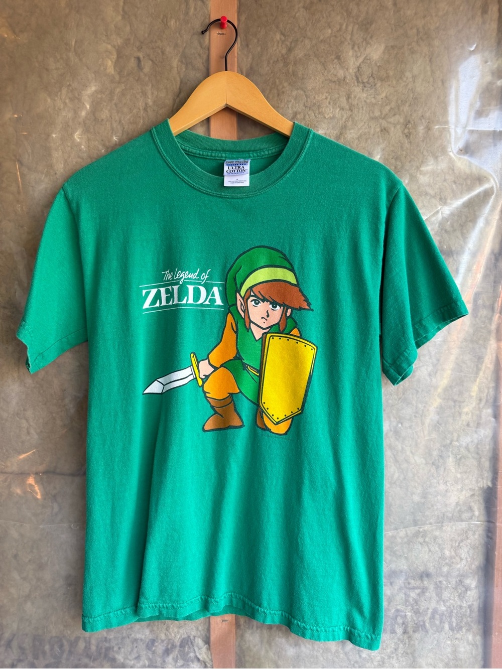 Gildan Green vintage Legend of Zelda Graphic Tee with Yellow Shield
